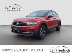 Rot Gebraucht 2021 VW Tiguan Life SUV | 31.330 € (Etwas zu teuer)