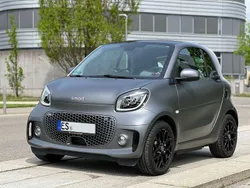 Grau Gebraucht 2022 Smart ForTwo Electric Drive Kleinwagen | 14.000 € (Etwas zu teuer)