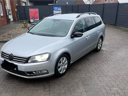 Silber Gebraucht 2011 VW Passat Trendline Kombi | 8.500 € (Etwas zu teuer)