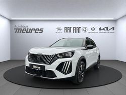 Weiss Gebraucht 2024 Peugeot 2008 GT SUV | 24.488 € (Fairer Preis)