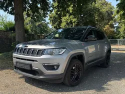 Grau Gebraucht 2017 Jeep Compass Longitude SUV | 10.999 € (Fairer Preis)