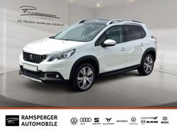 Weiss (metallic) Gebraucht 2017 Peugeot 2008 SUV | 10.390 € (Etwas zu teuer)