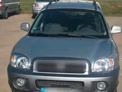 Grau Gebraucht 2003 Hyundai Santa Fe SUV | 3.200 €