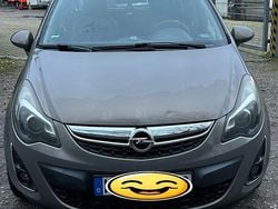 Braun Gebraucht 2012 Opel Corsa Edition Limousine | 2.750 € (Guter Preis)