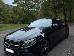 Schwarz Gebraucht 2019 Mercedes 220 AMG line Coupé | 29.000 €