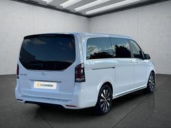 Weiß Gebraucht 2025 Mercedes EQV300 Van / Kleinbus | 62.349 €