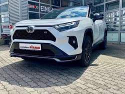 Weiß Gebraucht 2023 Toyota RAV4 Sport SUV | 49.990 €