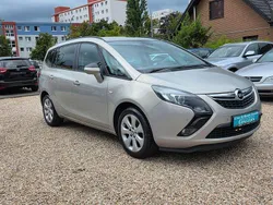 Grau Gebraucht 2012 Opel Zafira Tourer Van / Kleinbus | 6.999 € (Fairer Preis)