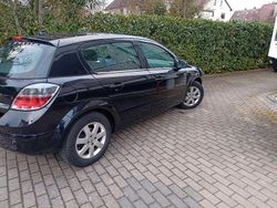 Schwarz Gebraucht 2009 Opel Astra Innovation Limousine | 1.850 € (Guter Preis)