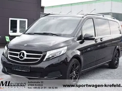 Obsidianschwarz metallic Gebraucht 2019 Mercedes V200 Avantgarde Van / Kleinbus | 44.950 € (Teuer)