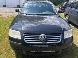 Schwarz Gebraucht 2003 VW Passat Kombi | 1.500 € (Fairer Preis)