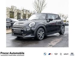Schwarz Gebraucht 2023 Mini Cooper SE Kleinwagen | 20.495 € (Fairer Preis)