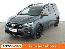 Grün Gebraucht 2023 Dacia Jogger Extreme Van / Kleinbus | 20.900 € (Fairer Preis)
