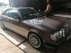 Blau Gebraucht 1991 Mercedes 230 Coupé | 11.000 €