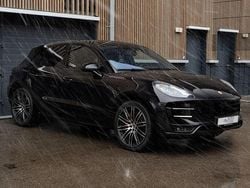 Schwarz Gebraucht 2017 Porsche Macan Turbo Performance Package SUV | 39.900 € (Etwas zu teuer)