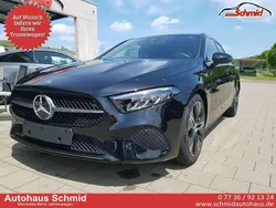 Kosmosschwarz metallic Gebraucht 2023 Mercedes A200 Premium Limousine | 29.999 € (Guter Preis)