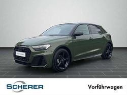 Distriktgrün metallic Gebraucht 2025 Audi A1 S-Line Limousine | 26.990 € (Fairer Preis)