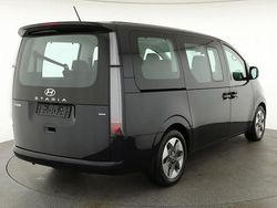 Moonlight blue / mic moonlight blue / mic Gebraucht 2022 Hyundai Staria Premium Van / Kleinbus | 40.355 € (Fairer Preis)