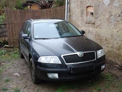 Schwarz Gebraucht 2005 Skoda Octavia Kombi | 2.500 €