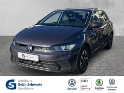 Grau Gebraucht 2024 VW Polo Life Limousine | 18.290 € (Guter Preis)