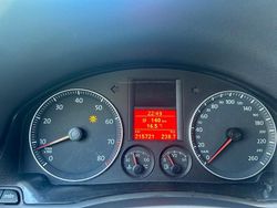 Schwarz Gebraucht 2006 VW Golf V Limousine | 2.100 € (Fairer Preis)