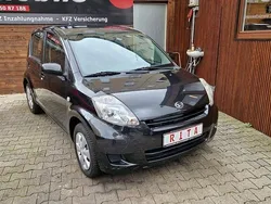 Schwarz Gebraucht 2010 Daihatsu Sirion Kleinwagen | 3.980 € (Teuer)