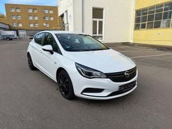 Weiß Gebraucht 2019 Opel Astra Selection Limousine | 9.900 € (Fairer Preis)
