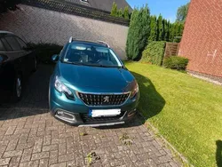 Grün Gebraucht 2018 Peugeot 2008 SUV | 13.000 € (Etwas zu teuer)
