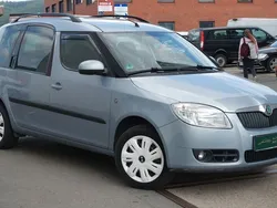 Blau Gebraucht 2010 Skoda Roomster Plus Edition Kombi | 7.990 € (Etwas zu teuer)