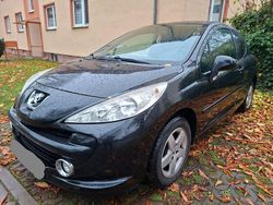 Schwarz Gebraucht 2009 Peugeot 207 Urban Move Kleinwagen | 2.500 € (Fairer Preis)