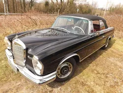 Schwarz Gebraucht 1962 Mercedes 220 SE Cabrio | 149.850 €
