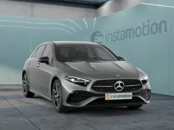 Grau Gebraucht 2023 Mercedes A250 AMG Line Premium Limousine | 38.700 € (Teuer)