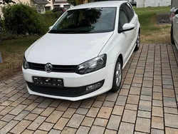 Weiß Gebraucht 2011 VW Polo Comfortline Limousine | 5.300 € (Fairer Preis)