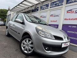 Grau Gebraucht 2007 Renault Clio III Dynamique Limousine | 2.699 € (Fairer Preis)