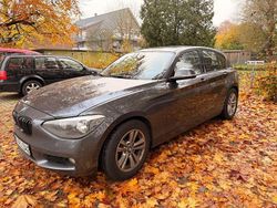 Grau Gebraucht 2012 BMW 118 Kleinwagen | 11.100 € (Fairer Preis)