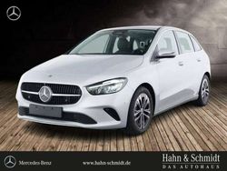 Iridiumsilber Gebraucht 2023 Mercedes B220 Van / Kleinbus | 38.990 € (Teuer)