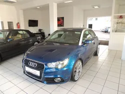 Blau Gebraucht 2011 Audi A1 Attraction Kleinwagen | 8.900 € (Fairer Preis)