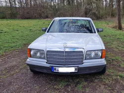 Weiß Gebraucht 1983 Mercedes E280 Limousine | 12.500 €
