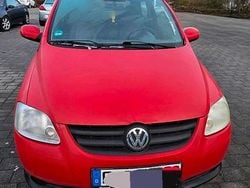 Rot Gebraucht 2008 VW Fox Kleinwagen | 990 € (Superpreis)