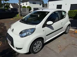 Weiß Gebraucht 2010 Citroën C1 SELECTION Kleinwagen | 2.245 € (Fairer Preis)
