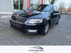 Schwarz Gebraucht 2013 Skoda Octavia Ambition Limousine | 4.999 € (Superpreis)
