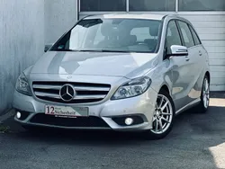 Silber Gebraucht 2012 Mercedes B200 Van / Kleinbus | 9.990 € (Etwas zu teuer)