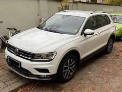 Weiß Gebraucht 2018 VW Tiguan Comfortline SUV | 21.000 € (Guter Preis)