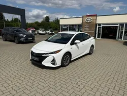 Weiß Gebraucht 2017 Toyota Prius Plug-in Hybrid Comfort Kleinwagen | 16.950 € (Guter Preis)