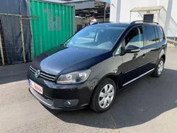 Schwarz Gebraucht 2014 VW Touran Comfortline Van / Kleinbus | 7.999 € (Guter Preis)