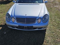 Silber Gebraucht 2003 Mercedes E220 Limousine | 2.000 € (Superpreis)