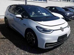 Weiß Gebraucht 2021 VW ID.3 Pro Kleinwagen | 20.590 € (Fairer Preis)