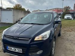Blau Gebraucht 2015 Ford Kuga SUV | 9.000 € (Guter Preis)