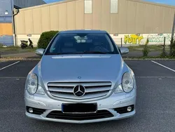 Grau Gebraucht 2007 Mercedes R320 Van / Kleinbus | 5.200 €