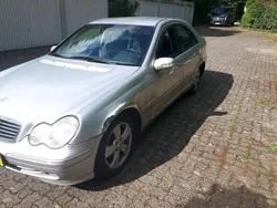 Silber Gebraucht 2001 Mercedes 200 Elegance Limousine | 1.299 €